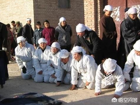 按中国的传统，老人去世，整个葬礼的流程是怎样的？（我的世界死亡在哪里）