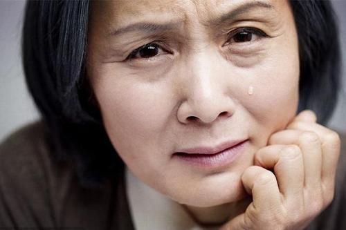 丈夫去世半年多，可我还是放不下他，我很痛苦该怎么办？（我的世界在哪里调视角）