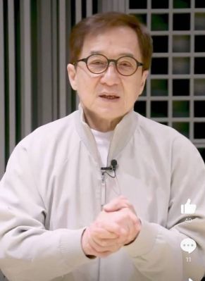 成龙是哪年出生的？（我的世界哪里有春茗）