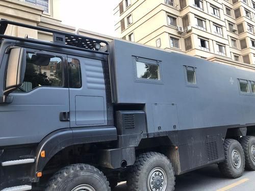 乌尼莫克u5023越野房车报价？（我的世界的房车在哪里买）